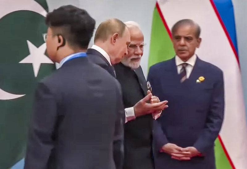 Modi Cites Pahalgam Attack at SCO, Declaration Names Strikes in India and Pakistan
