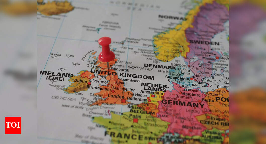 US applications to UK hit record high: What admissions officers really want in your LOR