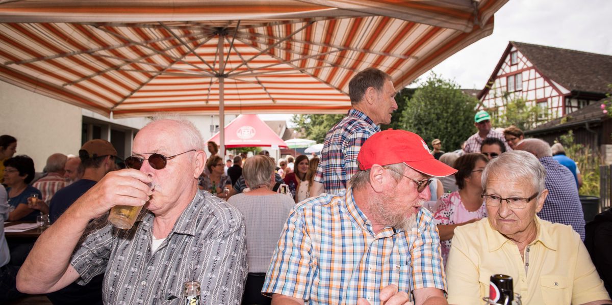 Schweizer Herzfrequenzen zu Nachbarschaft in der Schweiz