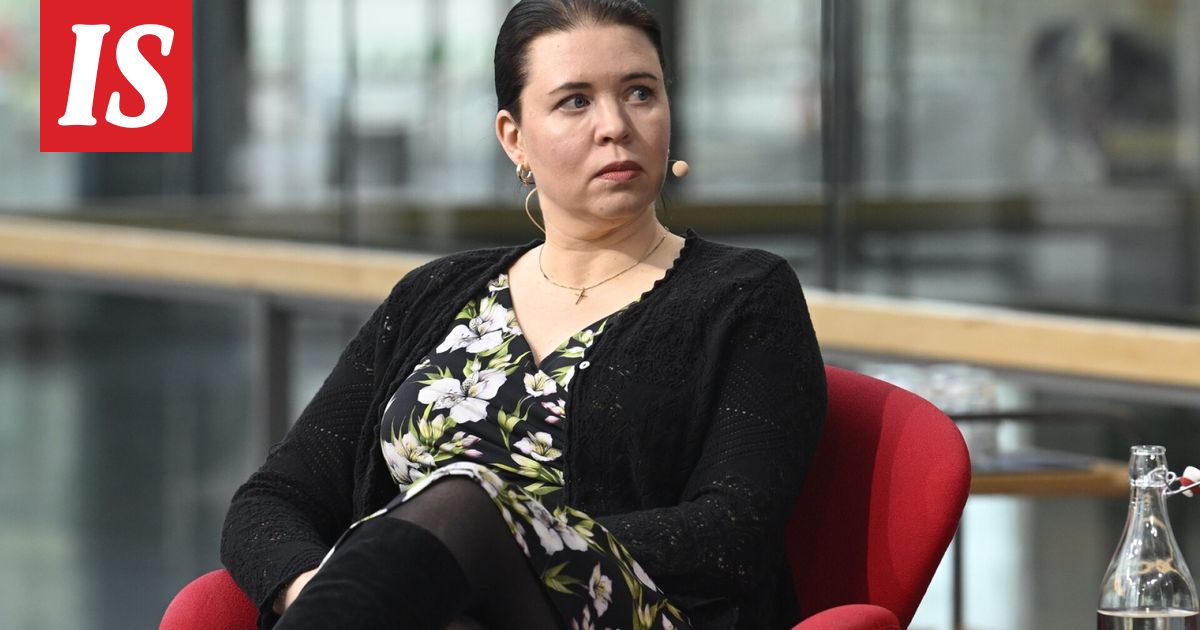 HS: Vasemmistoliiton kansanedustaja Anna Kontula kertoo tekemästään seksityöstä – Kimmo Kiljuselta erikoinen kommentti
