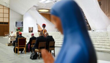 Pope: Seeing with Mary's eyes helps people and cultures walk in peace