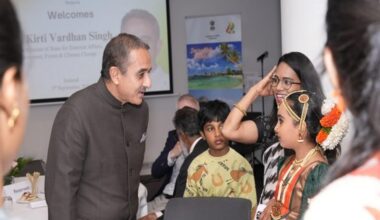 MoS Kirti Vardhan Singh interacts with Indian community in Iceland