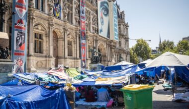 EU reports 400,000 asylum applications in first half of year
