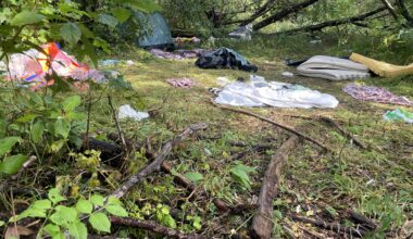 En ryddet teltlejr på Amager Fælled