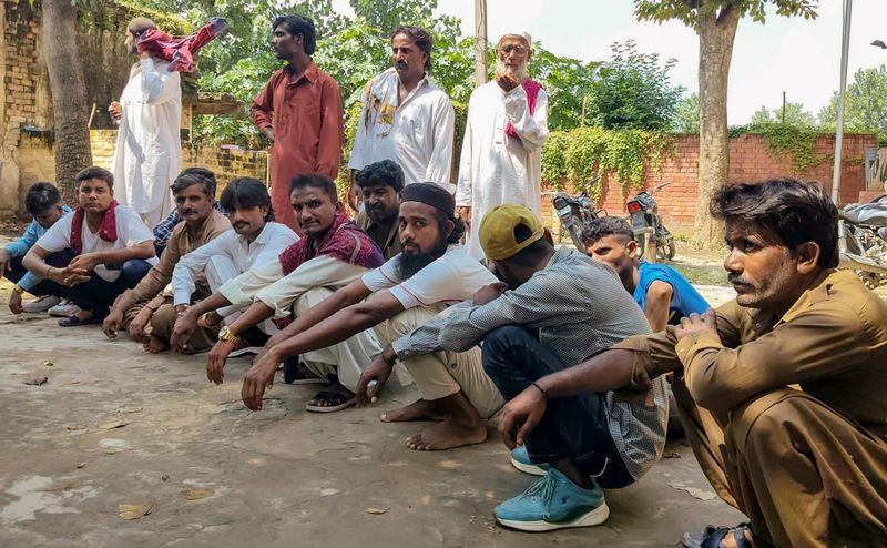 India repatriates 67 Pakistani prisoners