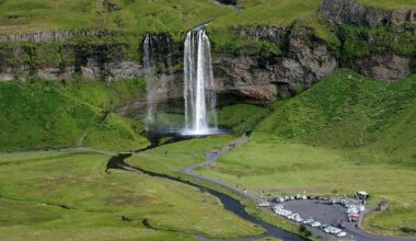 Plans for summer houses near Seljalandsfoss
