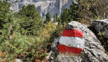 The fuck is the deal with Austrian sprayers vandalizing every single hiking trail?