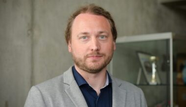 Hradil: Češi jsou chudí příbuzní Západu | iROZHLAS