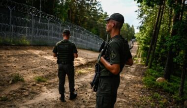 Lithuania ready to close border with Belarus immediately if provoked, Minister says