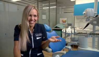 Novopečena Miss Universe Slovenije z nazivom doktorice dentalne medicine