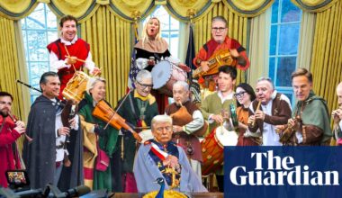 The art of the fawn: pouring praise on Trump is latest political phenomenon | Donald Trump