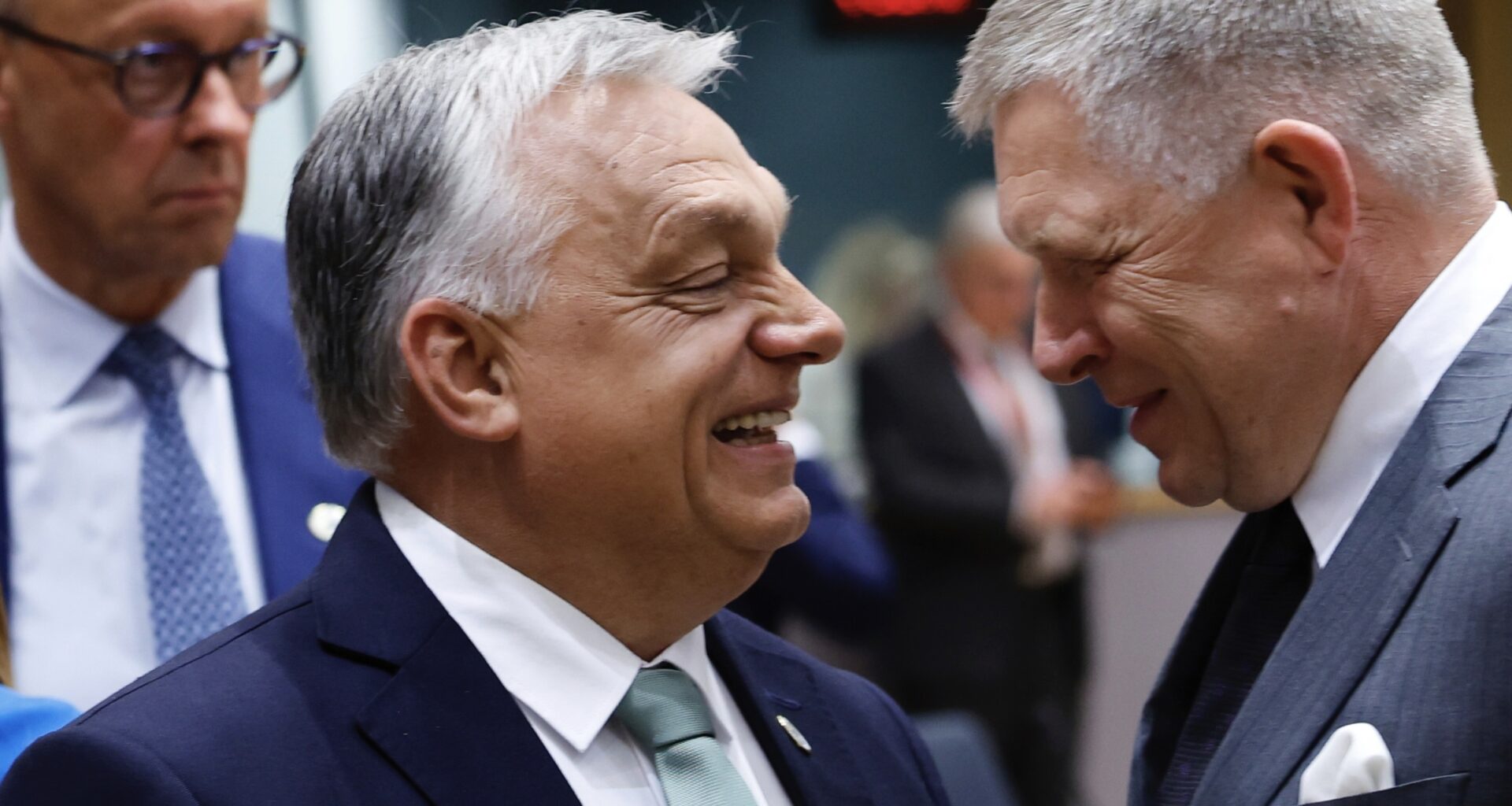 AMERICKÝ SENÁTOR LINDSEY GRAHAM VYZVAL MAĎARSKO A SLOVENSKO, ABY UKONČILI NÁKUPY RUSKEJ ROPY