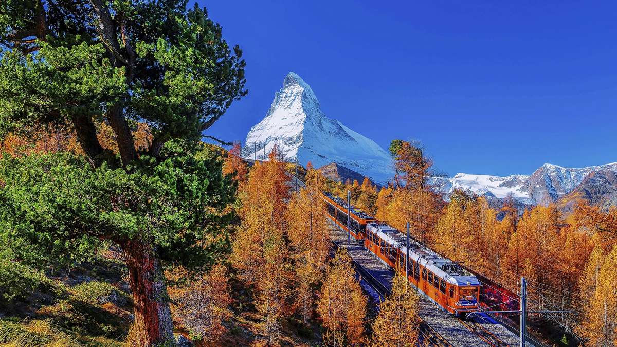 Diese 7 Bahnstrecken zeigen Europa von seiner besten Herbst-Seite