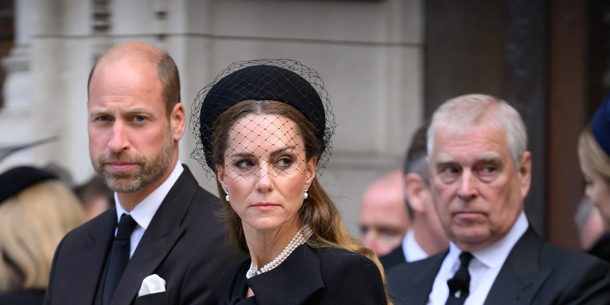 Prince William "furious" at being "ambushed" by Prince Andrew at royal funeral
