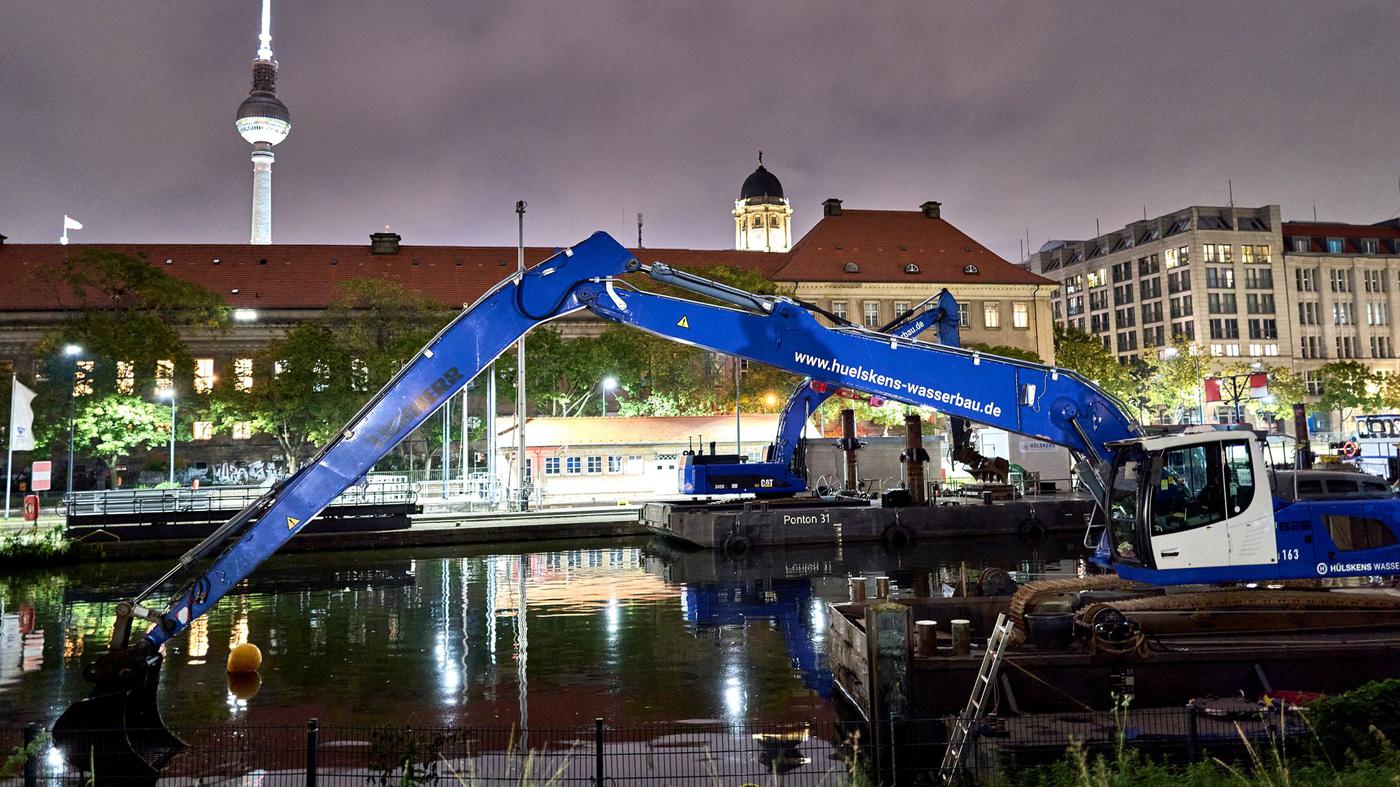Weltkriegsbombe vor Fischerinsel gefunden – BVG im „Havarie-Einsatz“