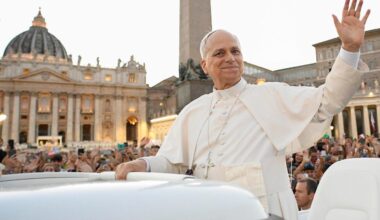 The Pope: Let us overcome hatred and violence