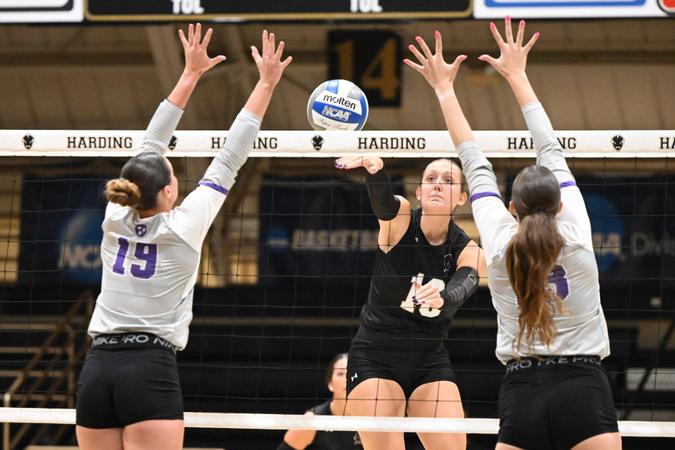 Harding Sweeps Past Trevecca Nazarene Behind Lambert's 16 Kills