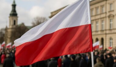 Poland scrambles jets after Russian strikes near border