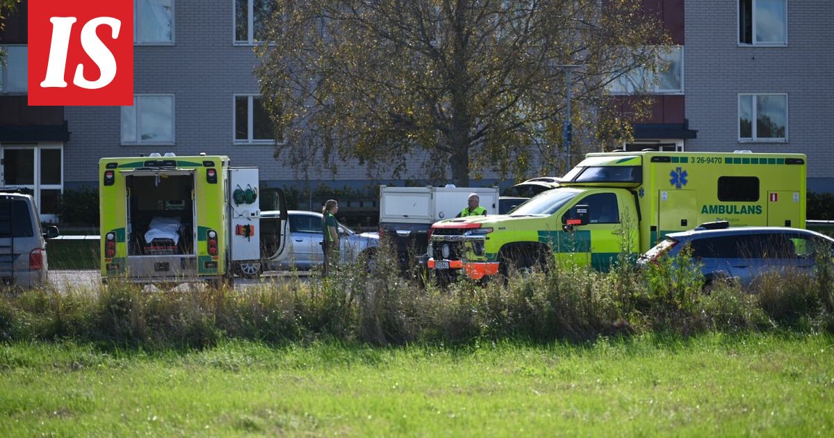 Ensihoitaja puukotettiin hengiltä Ruotsissa – nuorta miestä epäillään murhasta