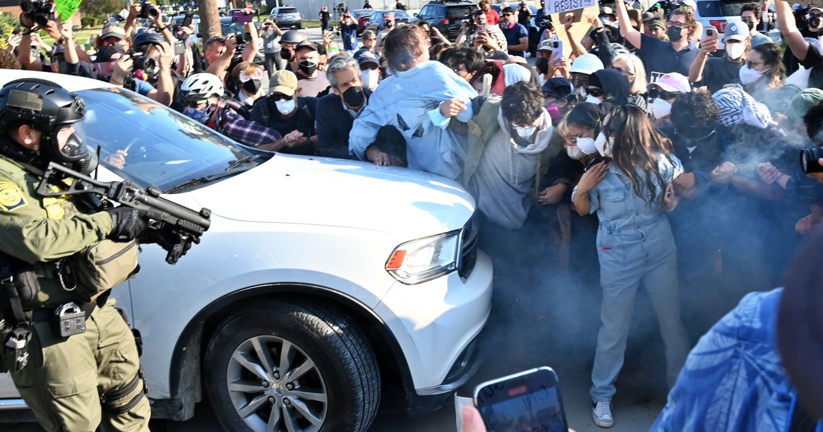 ICE Considered Evacuating Chicago Facility Following Protests