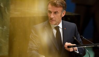 Macron Courts Wall Street Leaders, Pitching French Stability