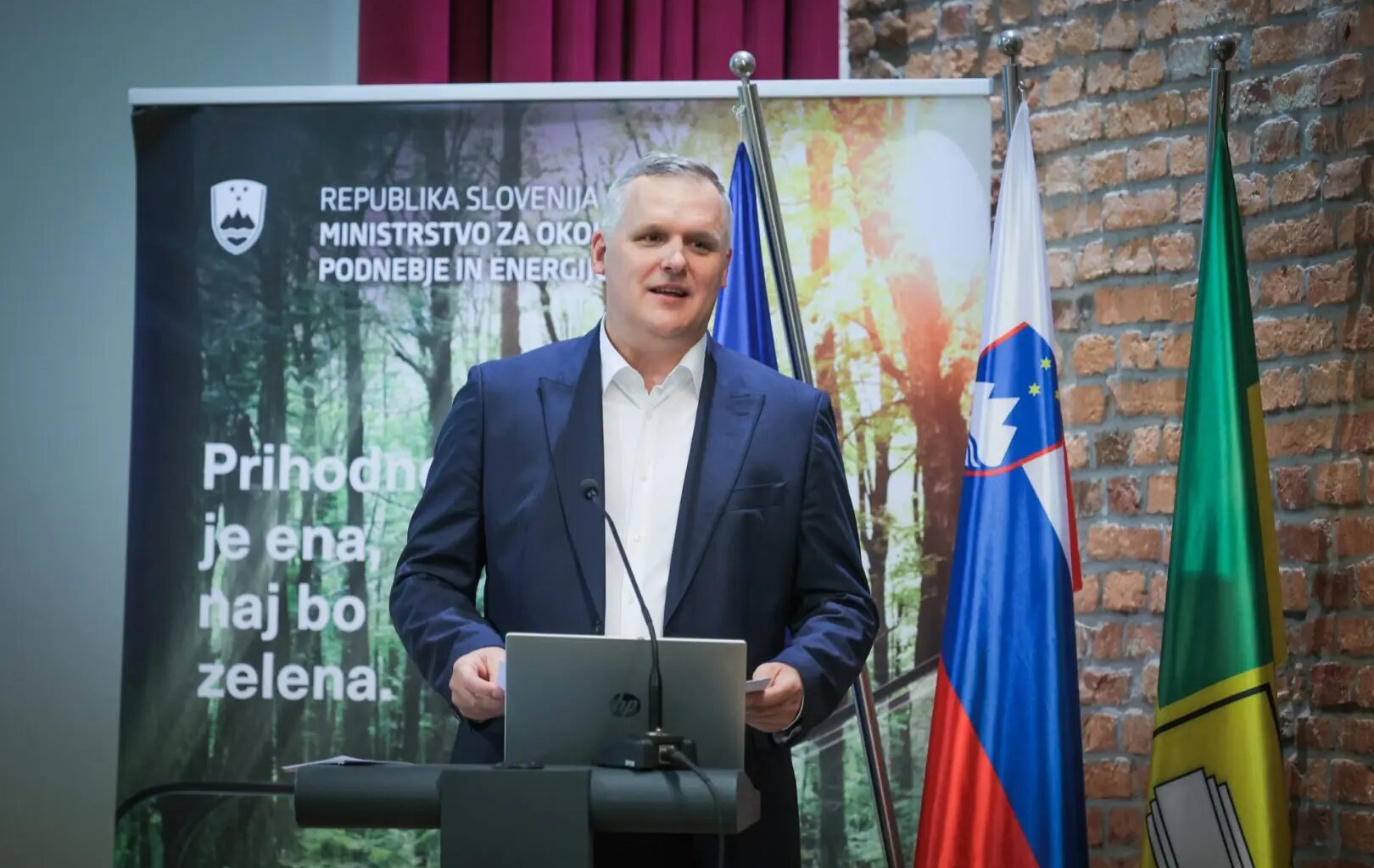 Minister Kumer v New Yorku napovedal prispevek v sklad za izgube in škodo ~ Portal24