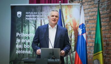 Minister Kumer v New Yorku napovedal prispevek v sklad za izgube in škodo ~ Portal24