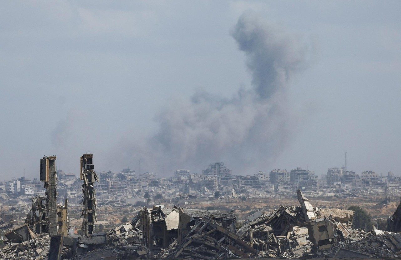 Gaza: Israeli troops expand assault killing scores of people