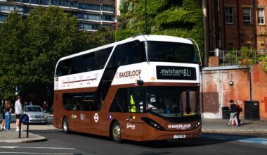 I managed to capture the new Bakerloop BL1 service at Elephant and Castle today; it's first day. The new route follows the same route that the proposed Bakerloo Line extension is taking and is intended to "bring to life" the extension early. The Bakerloop is part of the expanding Superloop network.