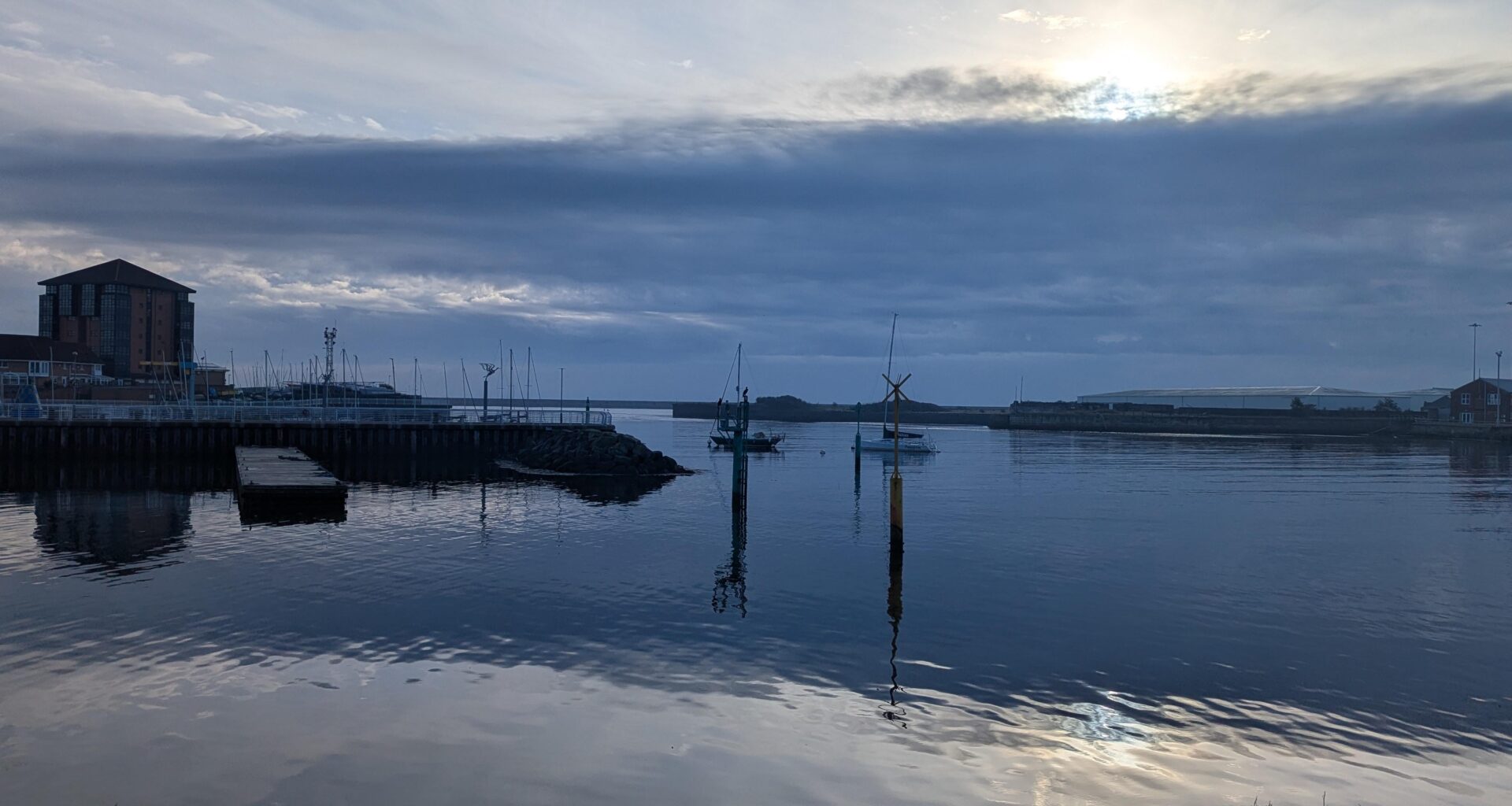 Morning breaks. North Haven, Sunderland.