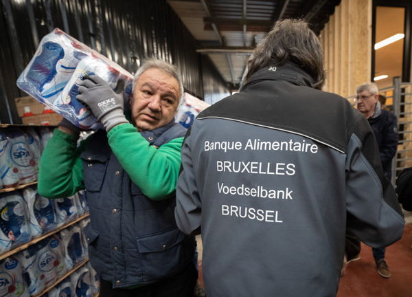 Fewer Belgians living below poverty line