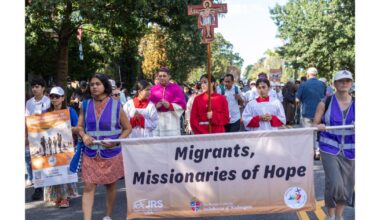 Pilgrims walk in solidarity and hope for migrants in Washington procce