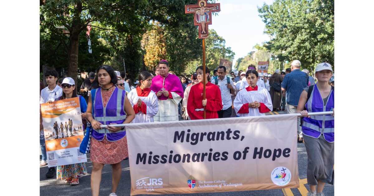 Pilgrims walk in solidarity and hope for migrants in Washington procce