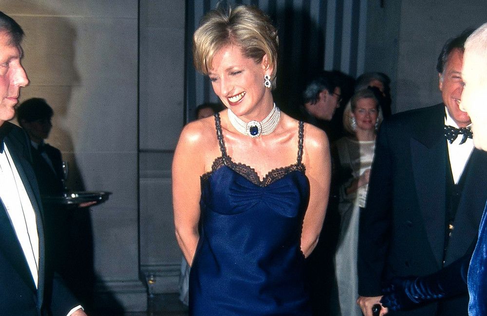 Princess Diana ‘secretly arranged to have tabloids…