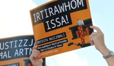 University lecturers endorse campaign urging government to withdraw planning bills