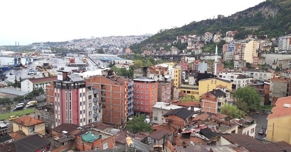 Turkey’s infrastructure ministry confirms 15·5 km first phase of Trabzon light rail connecting seafront to airport