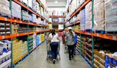 The U.S. economy is running even hotter than previously thought, and GDP growth could reach 4% in Q3