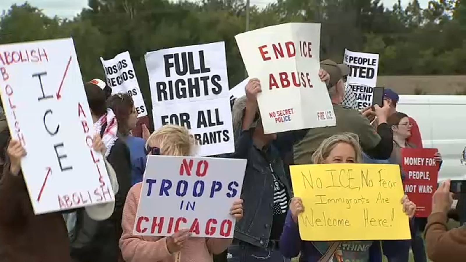 Chicago federal intervention latest: President Trump's immigration enforcement, possible National Guard deployment | Live updates