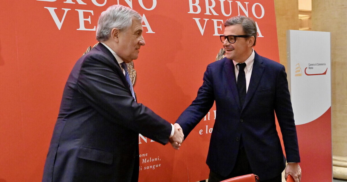 Calenda: “Convergenza con FI? A Milano vediamo. In Italia serve un fronte repubblicano: Tajani ci segua”