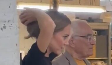 Breaking news: Kate leaves everyone stunned as she ties her hair up WITHOUT a tie