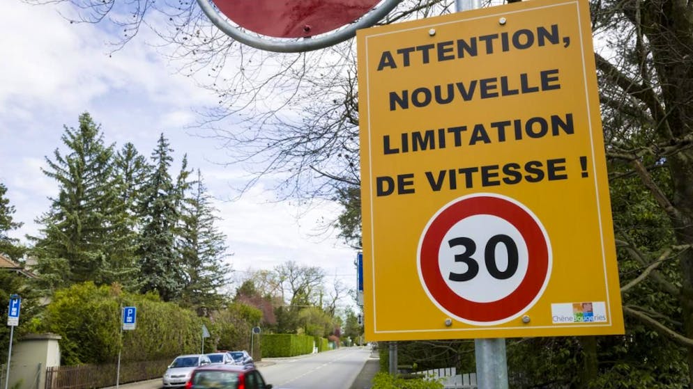 Selon un sondage commandé par le TCS, près de deux tiers des personnes interrogés sont contre une généralisation du 30 km/h en ville (image d'illustration).