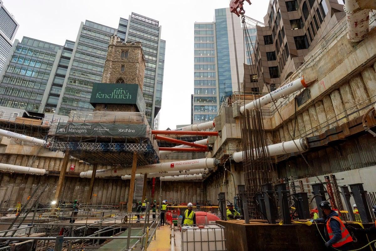Medieval church in London balanced on 45ft high platform for skyscraper work hailed as feat of engineering