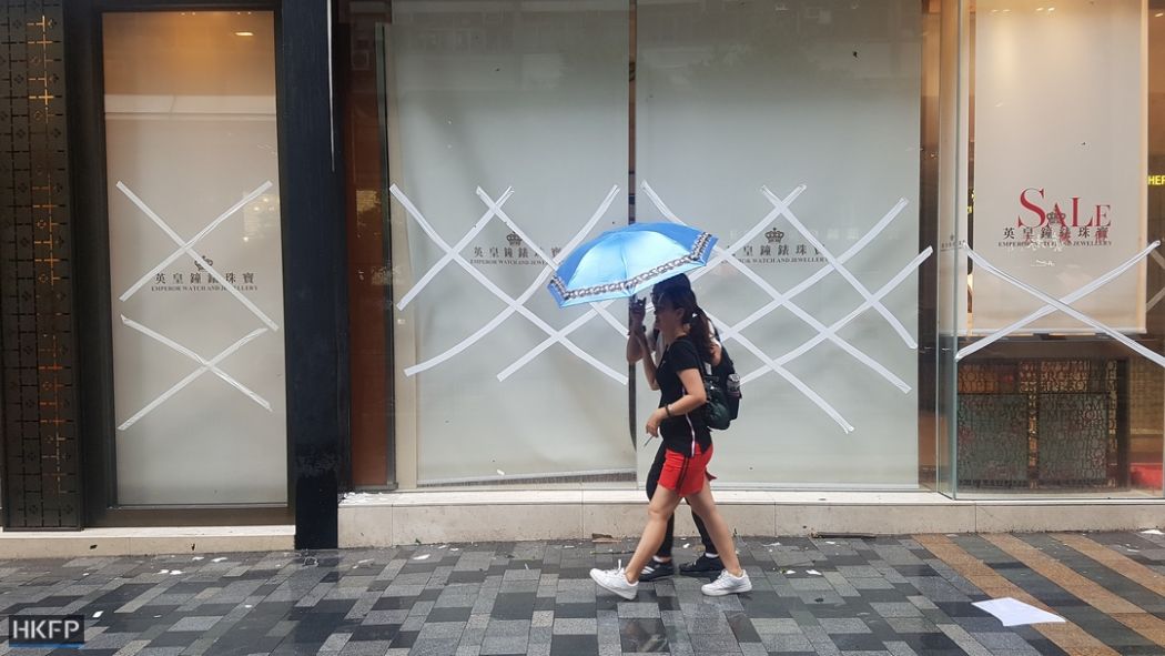 typhoon storm hato tsim sha tsui rain