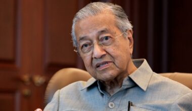 Malaysia’s Mahathir at 100: Israel’s genocide in Gaza will not be forgotten | Israel-Palestine conflict News