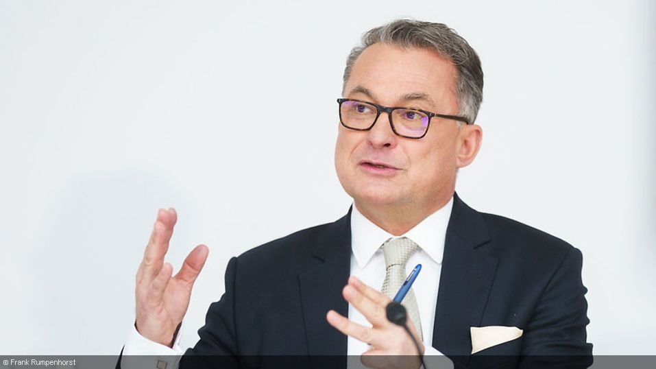 Nagel: “We have to get our act together”