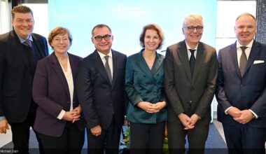 Change of office ceremony in Hamburg
