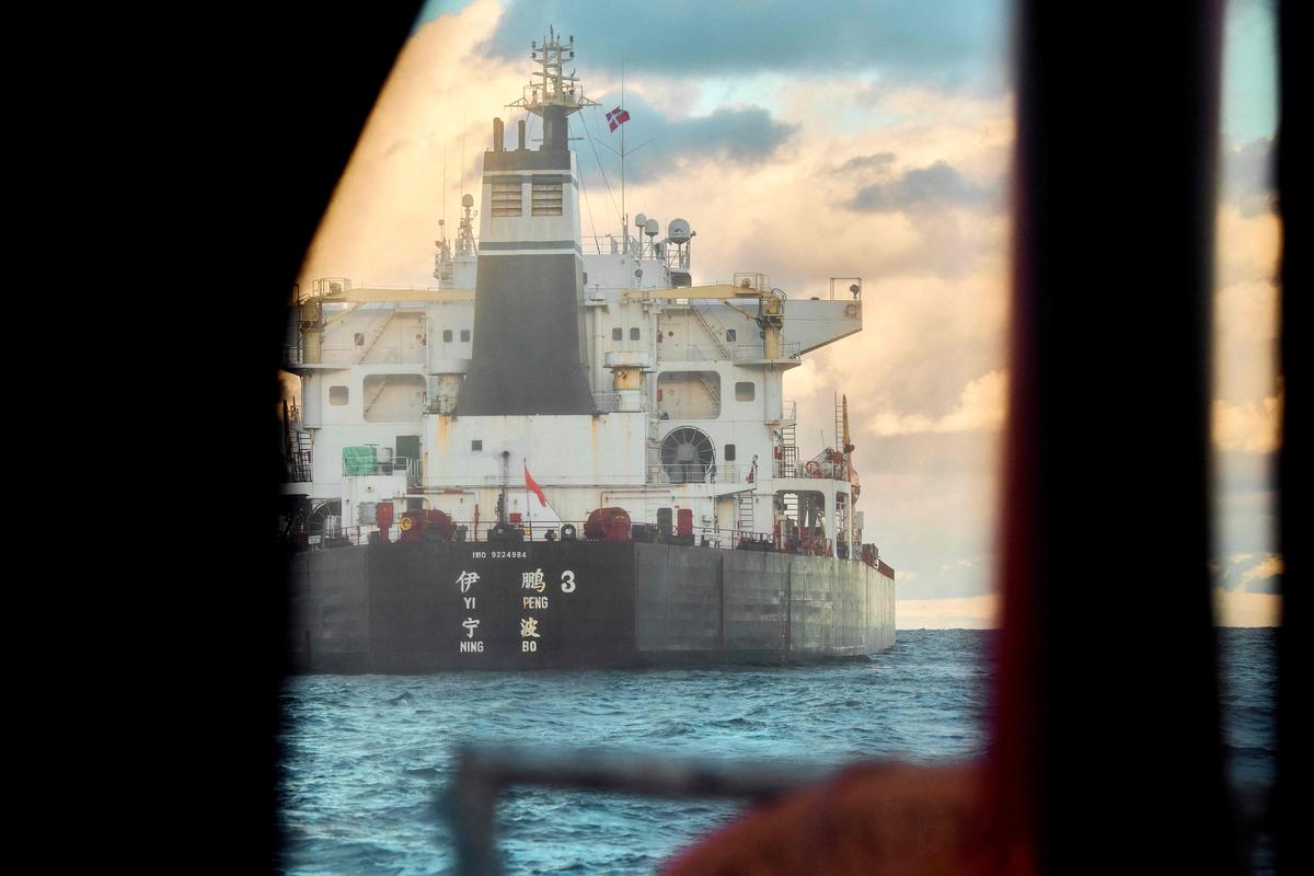 l’Otan envoie deux navires surveiller la « flotte fantôme » de la Russie