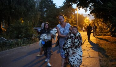 Russian attacks on Ukraine’s Kyiv kill at least 3, gov’t building struck | Russia-Ukraine war News