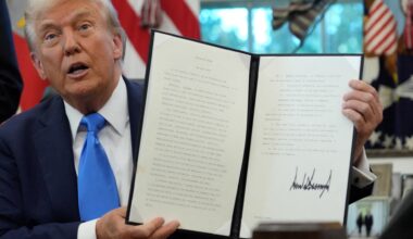 US says $100,000 fee for H-1B visas will not apply to existing holders | News