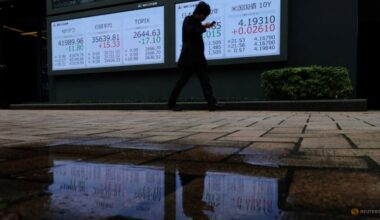 Japan's finance ministry proposes cutting super-long JGB supply
